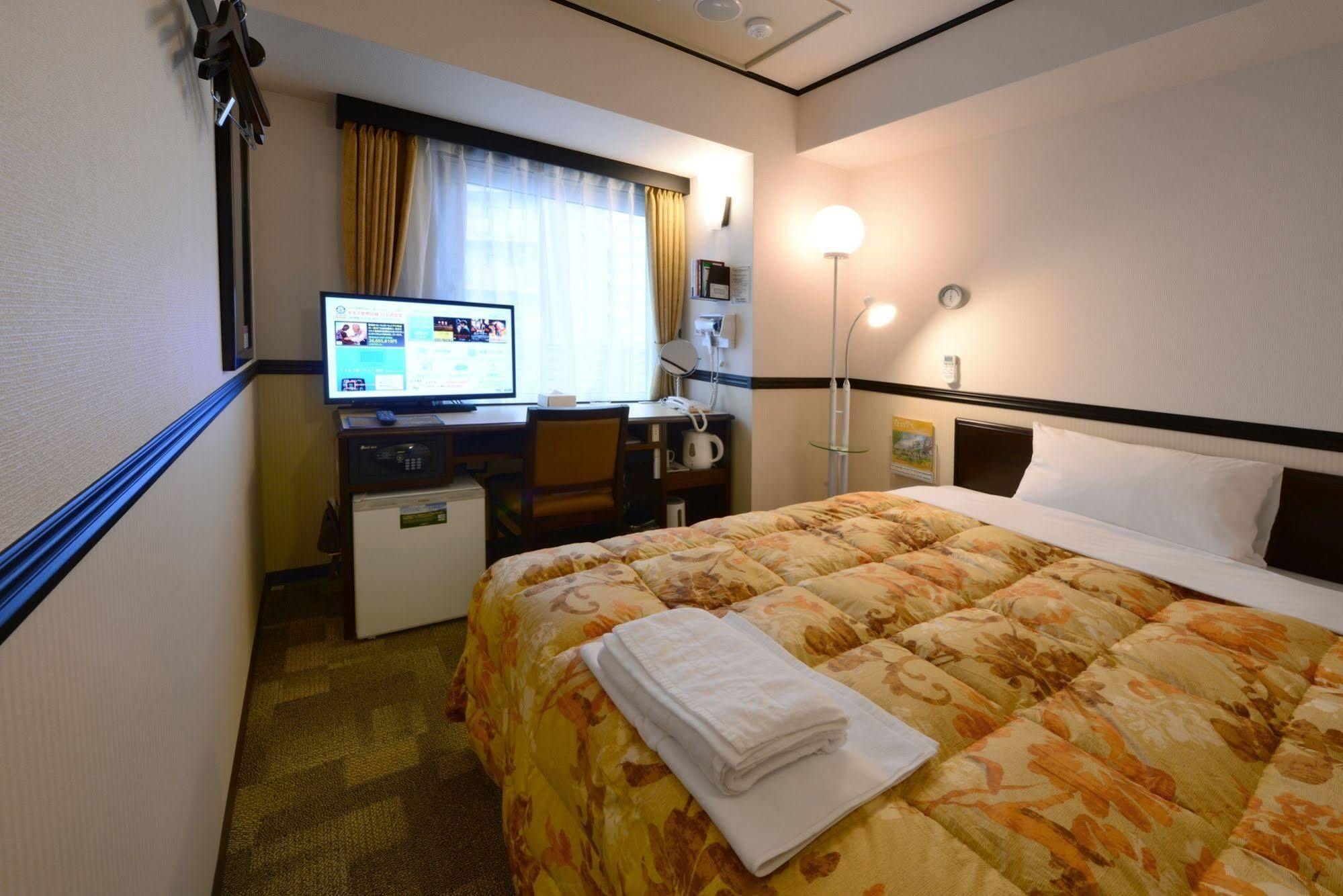 Toyoko Inn Shin-Yamaguchi-Eki Shinkansen-Guchi Exterior foto